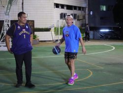 Menpora Dito One On One Melawan Pebasket Sombong Denny Sumargo