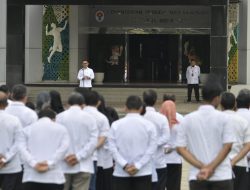 Staf Ahli Dwijayanto Ingatkan Para Pejabat Dan Pegawai Kemenpora Harapkan Bisa Memberikan Pelayanan Terbaik Pada Masyarakat.