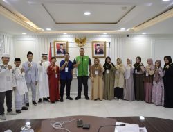 Dito Ariotedjo Menerima Audiensi 15 Finalis Da’i Muda Pilihanku Yang Diselenggarakan TVOne