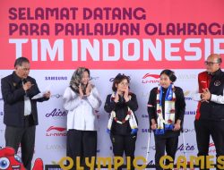 Kemenpora RI Sambut Kedatangan Pesenam Rifda Irfanluthfi