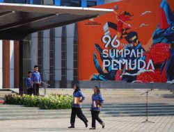 Bertindak Sebagai Pembina Upacara Staf Ahli Yohan Bacakan Amanat Menpora pada Upacara HSP ke-95 tahun
