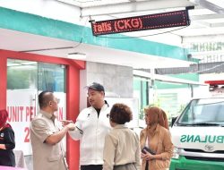 Menpora Dito bersama Kepala Staf Kepresidenan Tinjau Kegiatan Cek Kesehatan Gratis