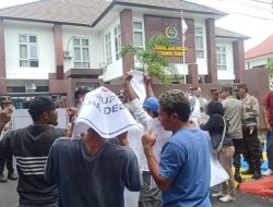 Warga Desa Aikmel, Lombok Timur Gugat Kejari Terkait Dugaan Penyelewengan Dana Desa