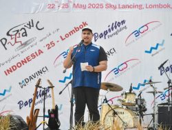 Menpora Dito Buka Kejuaraan Paralagliding Accuracy World Cup di Lombok Tengah