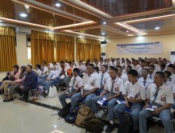 Pelatihan Public Speaking Tingkatkan Kepercayaan Diri Siswa SMKN 34 Jakarta