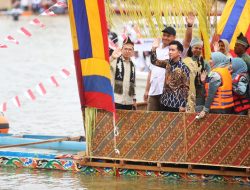 Wapres Gibran Buka Festival Pacu Jalur 2025 di Kuantan Singingi
