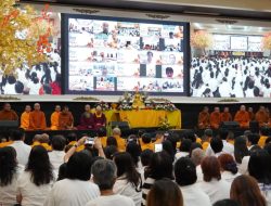 Ribuan Umat Buddha Gelar Doa Kebangsaan “Satu Hati, Satu Doa untuk Indonesia”