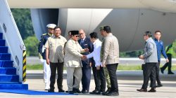 Menpora Erick Thohir Sambut Kedatangan Presiden Prabowo di Halim Perdanakusuma